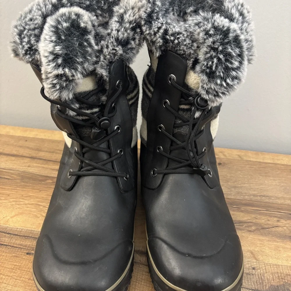 Bogs Arcata Stripe Black Waterproof Wool Blend Winter Snow Boots Youth Big Kids